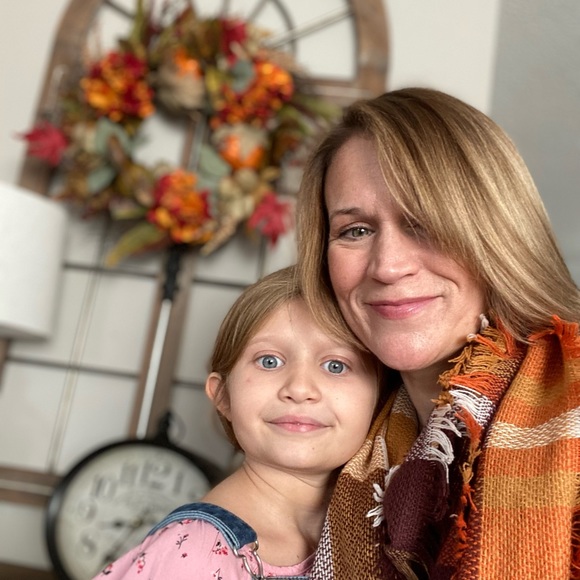 Meet your Posher, Elizabeth - Picture 1 of 1